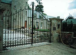 Portail en fer forgé