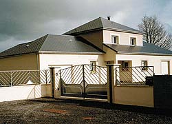 Portail en fer forgé